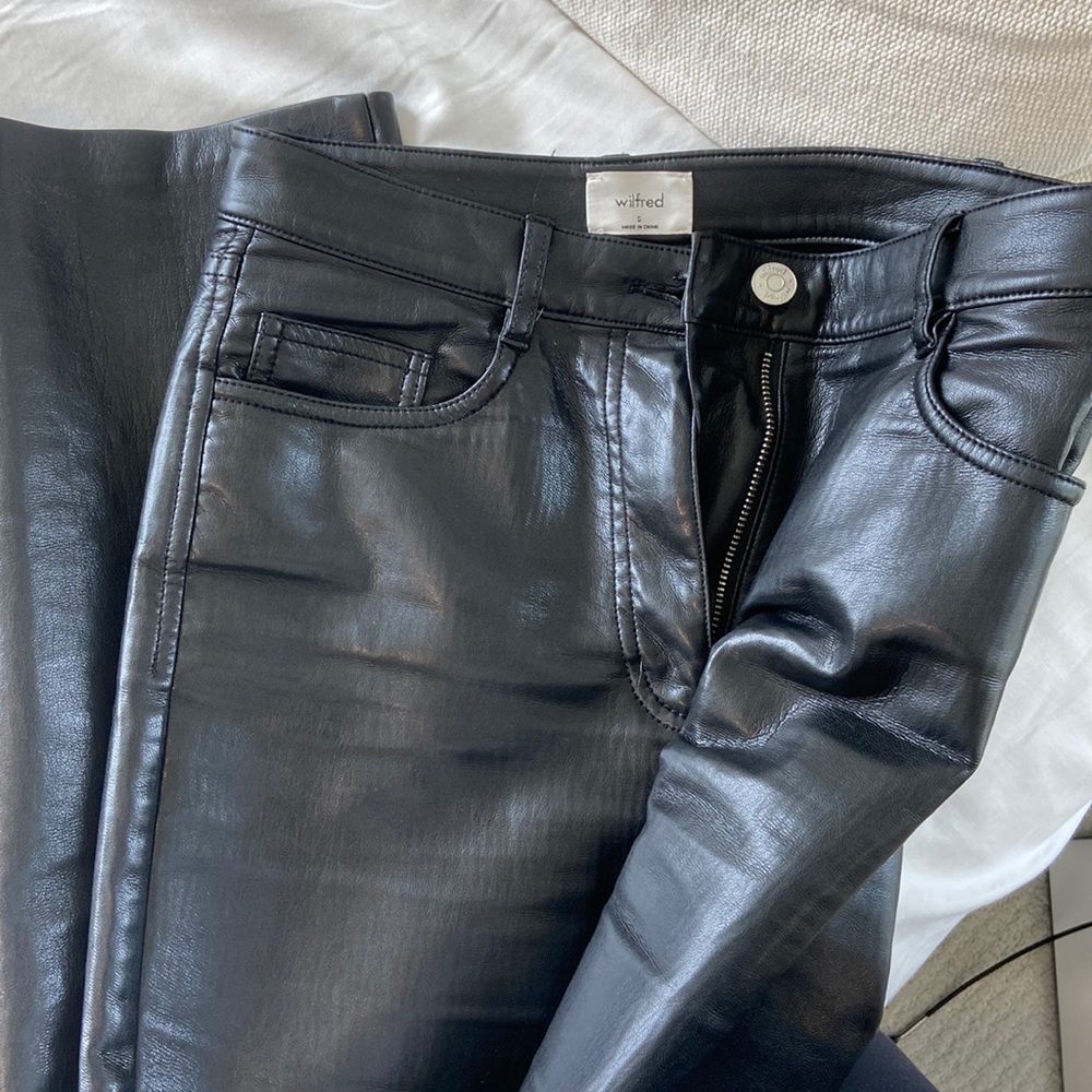 Aritzia Wilfred leather pants